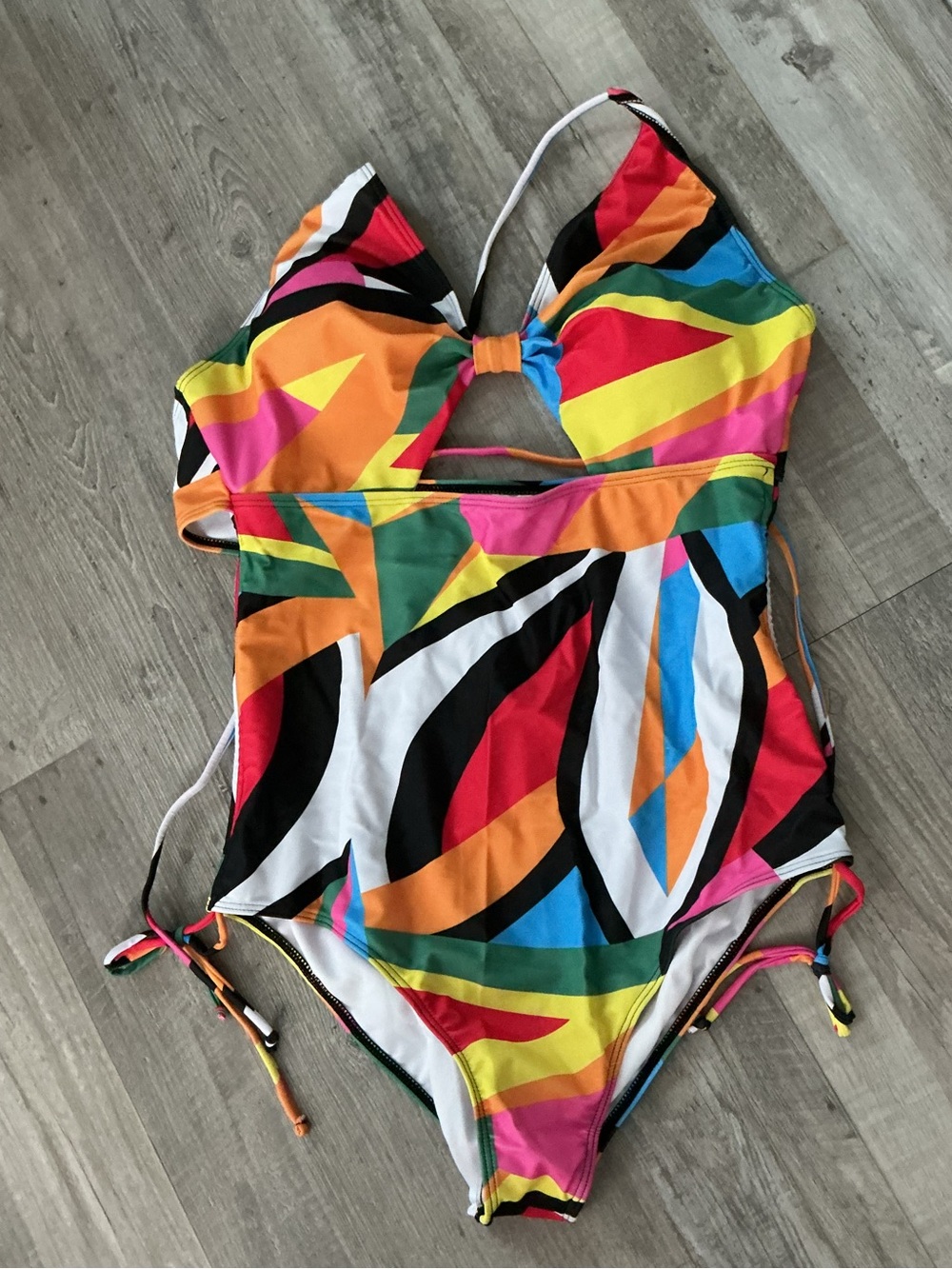 Reheyre Colorful Retro Print Plus Size Monokini NWOT